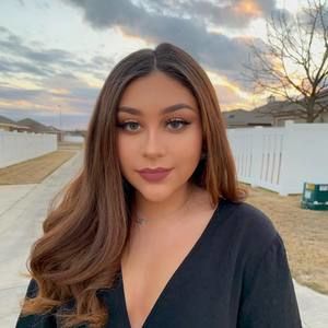 Meet your Posher, Celeste